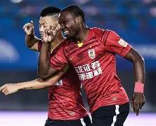 长春亚泰主场不敌广州恒大,积分排名跌落的简单介绍